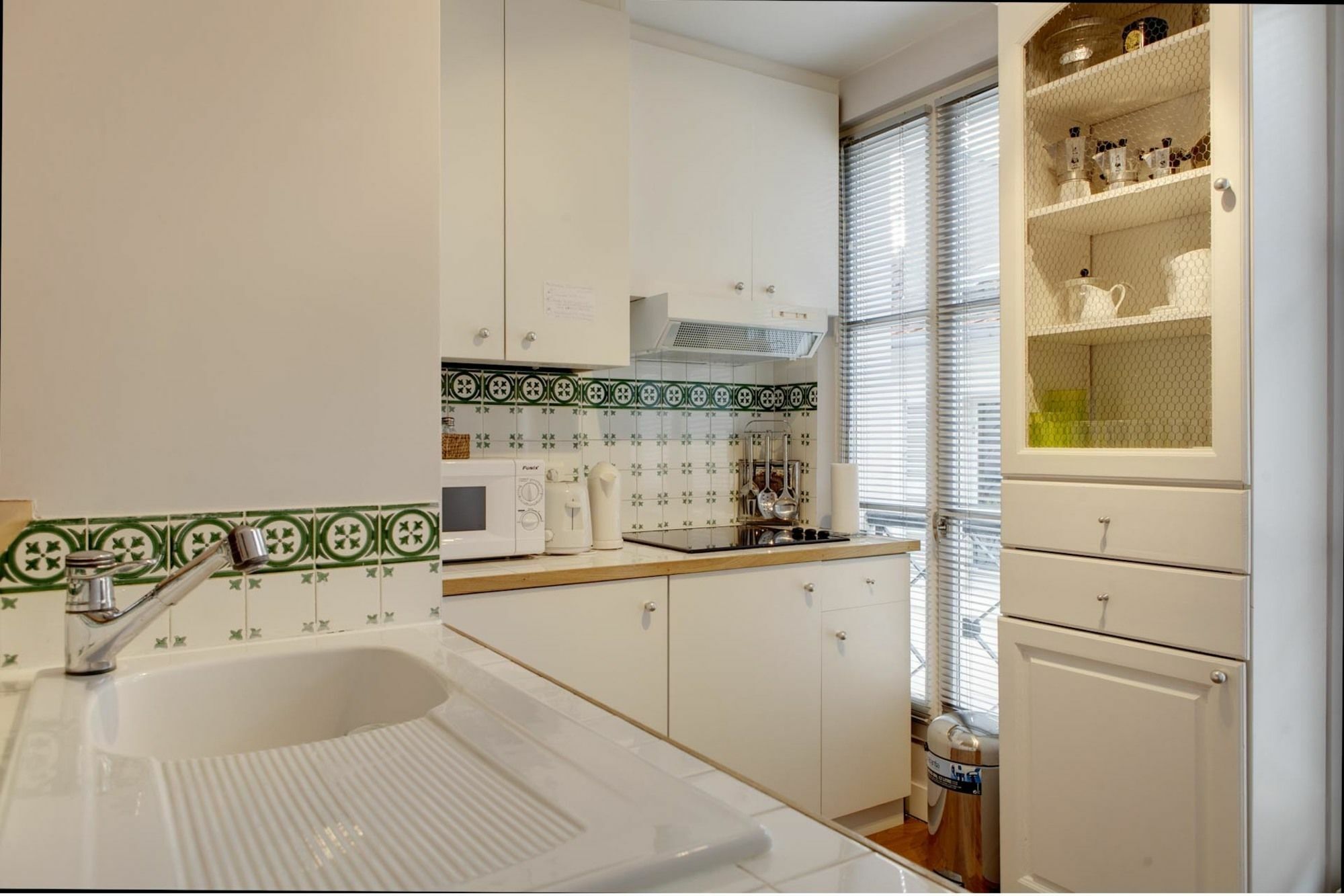Europea - Montaigne Apartment
