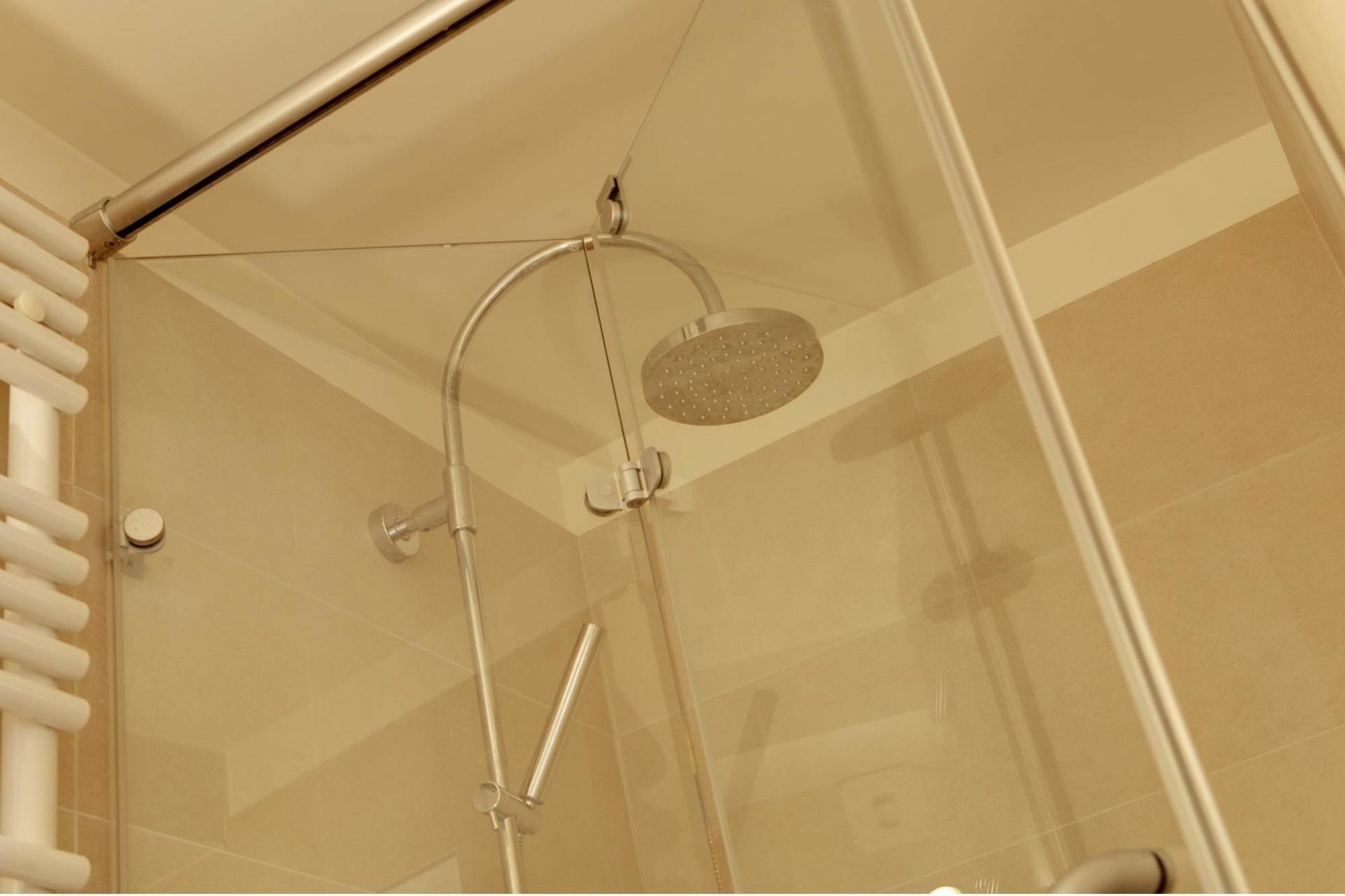 Europea - Montaigne Paris
